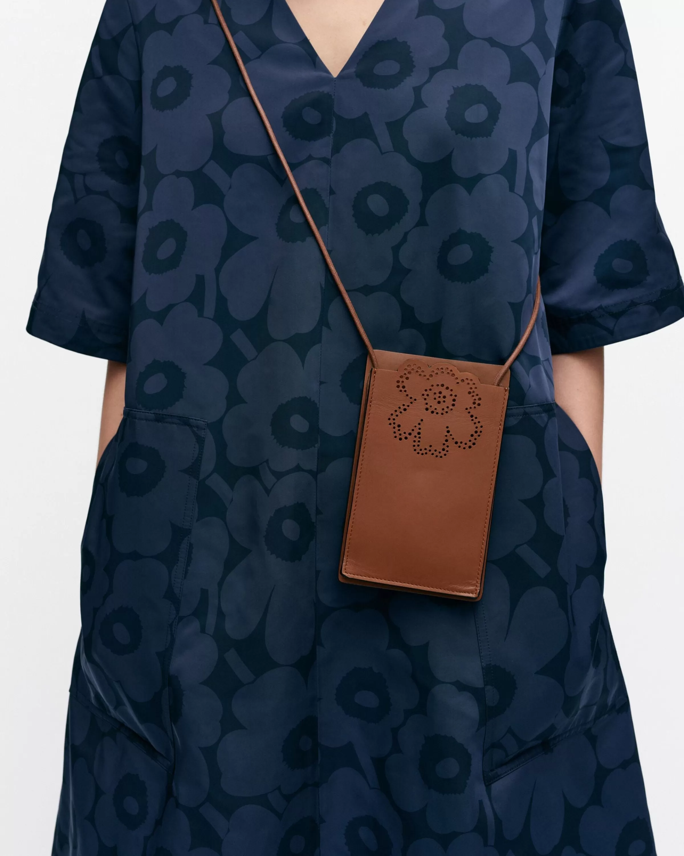 Marimekko Olkalaukut^Imprint Phone Pocket Unikko Olkalaukku